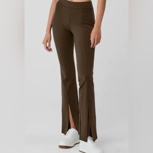Alo airbrush highwaisted flutter legging espresso brown Medium